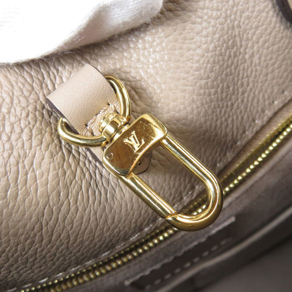 Louis Vuitton On the Go MM Tourtrail Tote Bag Empreinte/Giant Monogram - Picture 7 of 9